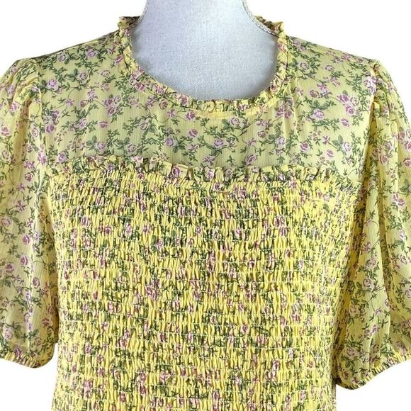 Torrid Yellow Floral Chiffon Ruffle Mock Neck Smocked Crop Top Sz 1 - Picture 3 of 7